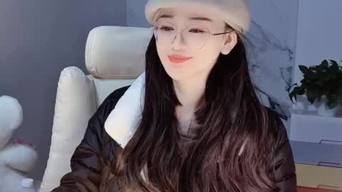 Daisy online show from December 2024 04:57:01 PM