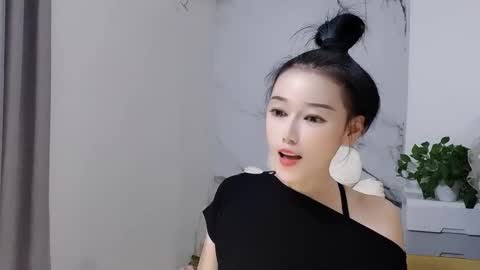 Snapshot of happysweety1688 chatting on October 2025 04:28:01 PM happysweety1688 online show from October 2025 04:28:01 PM