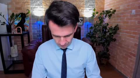 Steve online show from March 2025 02:10:02 PM