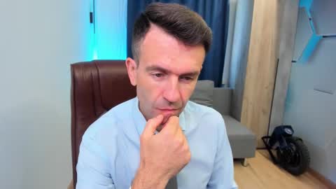 Steve online show from October 2025 07:36:02 AM