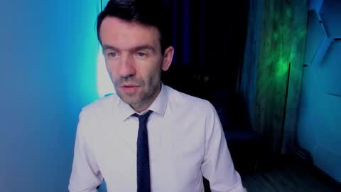 Steve online show from October 2025 03:32:02 AM