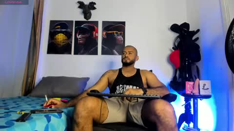 Snapshot of hardboy_latin chatting on May 2026 03:02:02 AM hardboy_latin online show from May 2026 03:02:02 AM