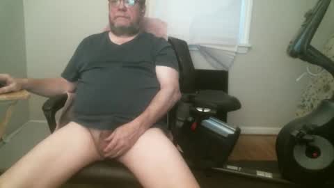 Mik online show from February 2026 12:11:01 PM