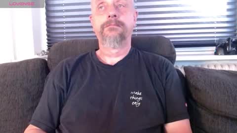 MrLazy online show from September 2025 02:06:02 PM