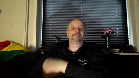 Snapshot of hardmrlazy chatting on June 2026 06:08:02 PM MrLazy online show from June 2026 06:08:02 PM