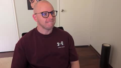 Stand Lee online show from October 2025 06:03:01 AM