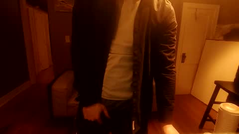 Tom online show from February 2026 07:01:02 AM