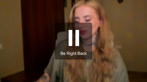 Julia online show from September 2025 06:02:02 AM