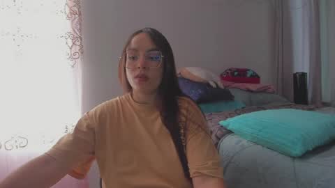 Natii  online show from April 2026 08:25:02 PM