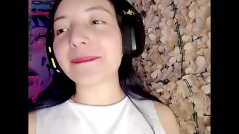 Snapshot of harmonys_couple_ chatting on October 2025 08:31:01 PM Harmonys World online show from October 2025 08:31:01 PM