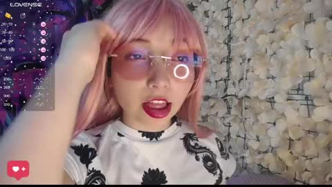 Snapshot of harmonys_couple_ chatting on April 2026 08:43:02 PM Harmonys World online show from April 2026 08:43:02 PM