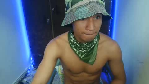 david escobarz insta..gram online show from October 2025 02:33:01 AM