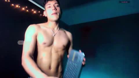 Snapshot of harrydavidsonx chatting on November 2025 05:16:01 PM ... online show from November 2025 05:16:01 PM