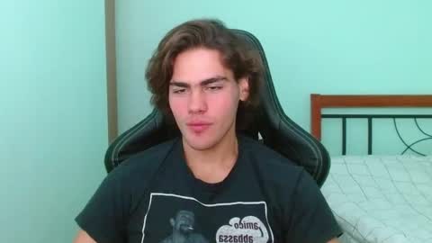 Snapshot of harryking1 chatting on October 2025 12:28:02 PM harryking1 online show from October 2025 12:28:02 PM