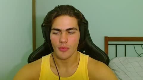 Snapshot of harryking1 chatting on November 2025 08:51:01 PM harryking1 online show from November 2025 08:51:01 PM