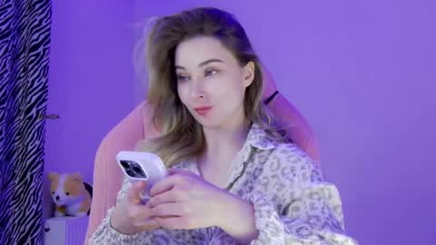 Snapshot of haters_ chatting on May 2026 07:01:02 PM Anna online show from May 2026 07:01:02 PM