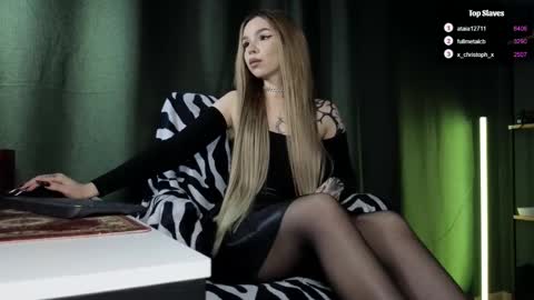 Snapshot of havenraee chatting on January 2026 07:37:02 PM Miss Haven online show from January 2026 07:37:02 PM