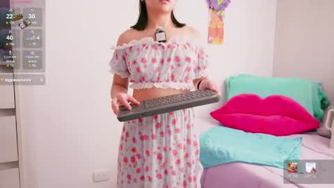 Snapshot of hawaiibliss chatting on April 2026 02:14:02 PM hawaiibliss online show from April 2026 02:14:02 PM