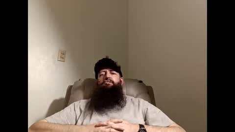 Snapshot of hawktalon007 chatting on March 2026 01:44:02 AM Robert online show from March 2026 01:44:02 AM