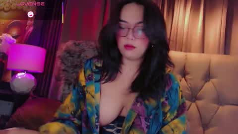 Snapshot of hay_fa chatting on December 2025 03:45:02 AM HAYFA online show from December 2025 03:45:02 AM