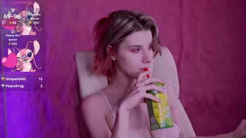 haylaamber online show from February 2025 01:08:02 PM