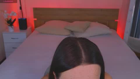 Hayle online show from November 2025 01:26:01 AM