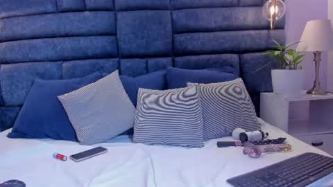 Snapshot of hazel_lanee chatting on July 2026 06:19:02 AM hazel_lanee online show from July 2026 06:19:02 AM