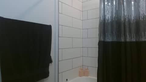 Hazel online show from January 2025 08:18:01 PM