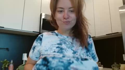 Snapshot of hazel_skye chatting on June 2026 03:50:01 PM Hazel online show from June 2026 03:50:01 PM