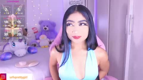 Snapshot of hazelbabee_ chatting on July 2026 08:19:01 AM Lynn online show from July 2026 08:19:01 AM