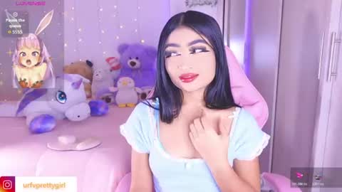 Snapshot of hazelbabee_ chatting on July 2026 08:51:02 AM Lynn online show from July 2026 08:51:02 AM