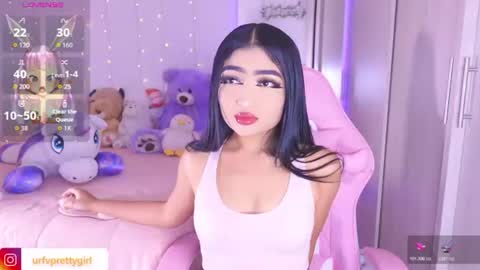 Snapshot of hazelbabee_ chatting on July 2026 07:39:02 AM Lynn online show from July 2026 07:39:02 AM