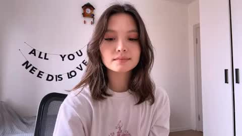 Kira online show from April 2026 10:08:01 AM