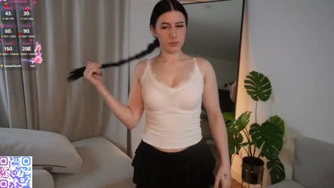 hazelhayees online show from March 2026 04:14:01 PM