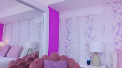 HazelMoret online show from September 2025 11:36:02 AM