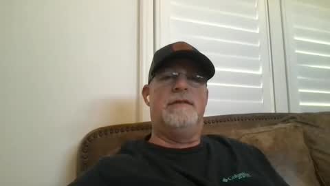 Hdeuce22 online show from April 2026 06:50:01 PM