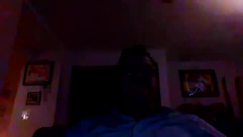 Snapshot of heartofadog604 chatting on December 2024 04:03:02 AM MT online show from December 2024 04:03:02 AM