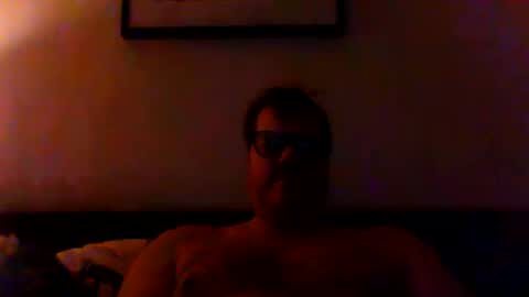 Snapshot of heartofadog604 chatting on December 2024 04:00:02 PM MT online show from December 2024 04:00:02 PM