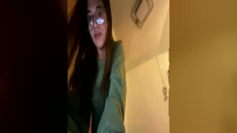 Snapshot of heather_winter chatting on June 2026 01:58:02 PM HEATHER online show from June 2026 01:58:02 PM
