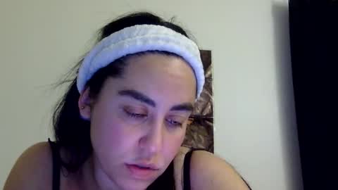Snapshot of heatwavee chatting on June 2026 01:28:02 AM heatwavee online show from June 2026 01:28:02 AM