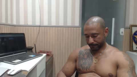 hebertgomes online show from December 2025 12:18:02 AM