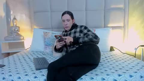 Keira Hecate online show from January 2026 08:01:01 PM