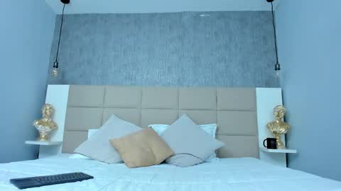 Snapshot of hecate1_ chatting on June 2026 06:54:02 PM Keira Hecate online show from June 2026 06:54:02 PM