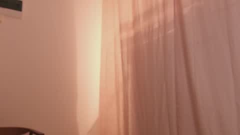 Snapshot of hee_jeen chatting on December 2024 10:39:01 PM Jeen online show from December 2024 10:39:01 PM