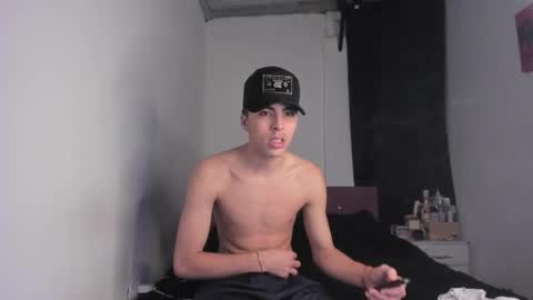 heellboy_ online show from April 2026 04:51:01 AM