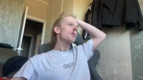 Snapshot of heey_nick chatting on May 2026 11:26:02 AM Nick online show from May 2026 11:26:02 AM