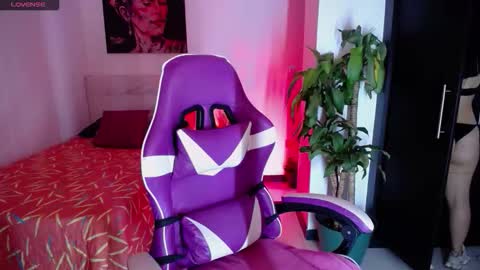 Heidy online show from October 2025 01:18:02 PM