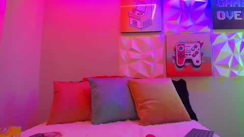   online show from January 2025 11:35:01 AM