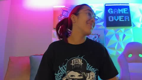   online show from February 2025 11:32:01 AM