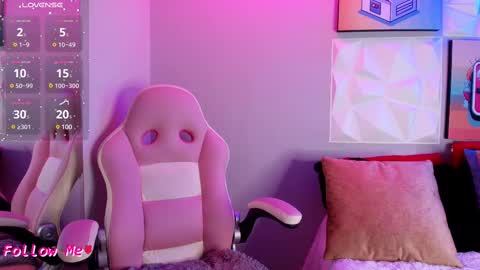   online show from February 2025 02:52:01 PM